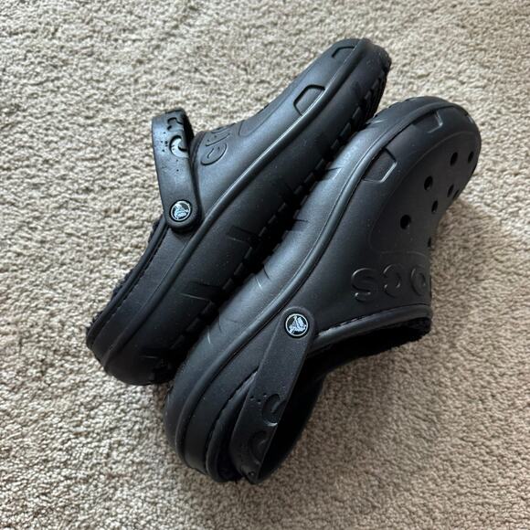 Crocs Classic Style in Black Sherpa Lined Slip On Shoes Closed Toe Men's Size 11 - Picture 11 of 11